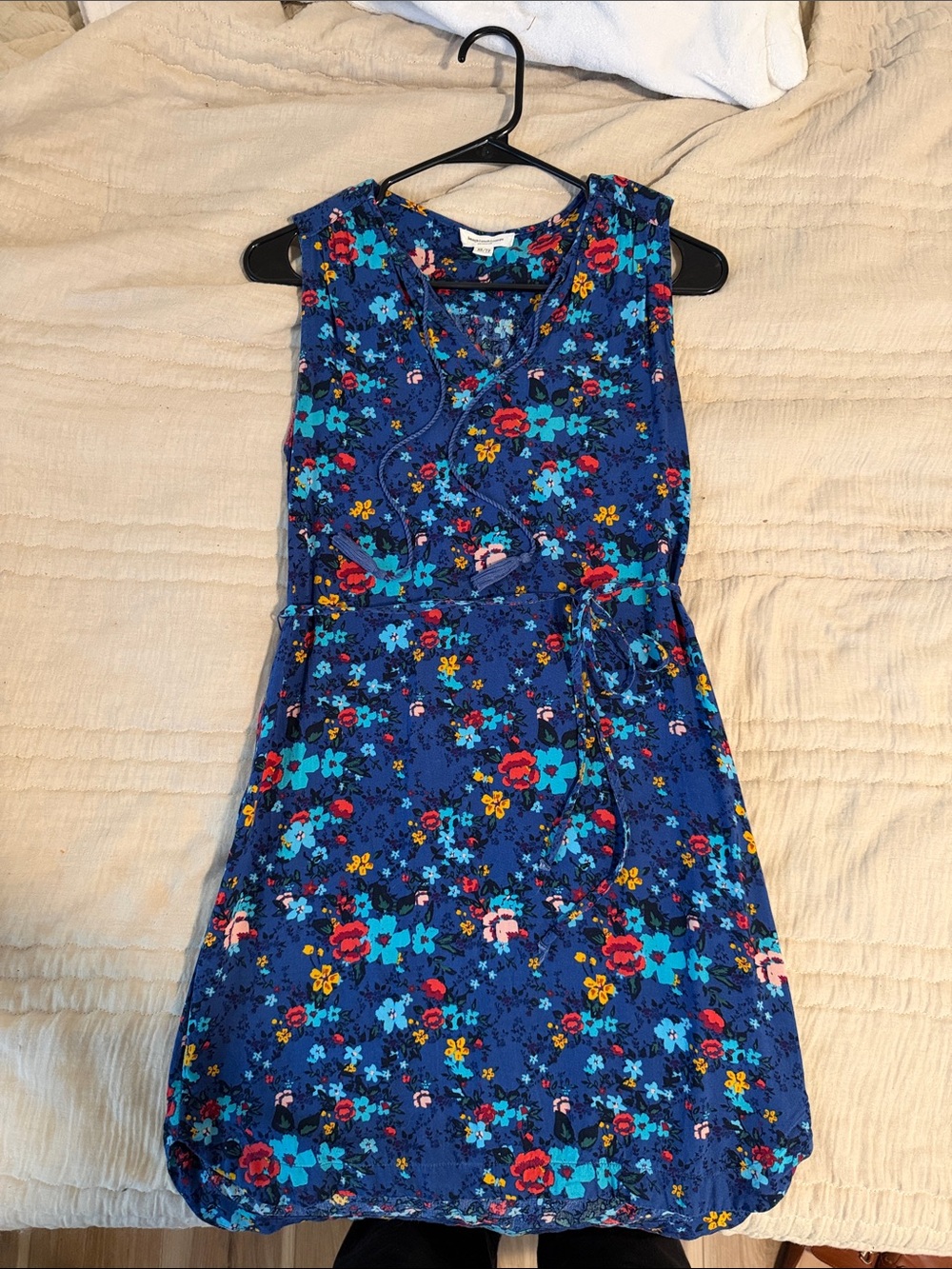 2 for $16 - Beach Lunch Lounge Blue Floral Sleeveless Women’s Dress